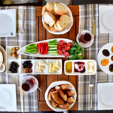 فندق Siyah Lale Cunda 1841 (adults Only) Ayvalı